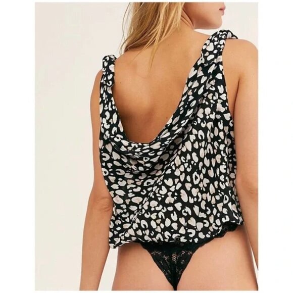 INTIMATELY FREE PEOPLE BARE IT ALL V-NECK LACE PANTY BODYSUIT SIZE SMALL - Picture 3 of 9